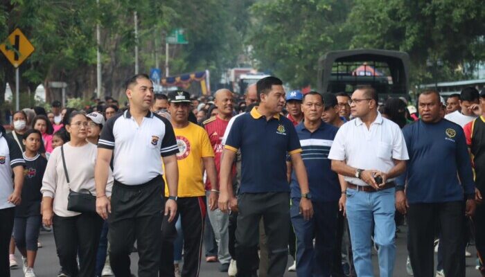 Ribuan Orang Hadiri Kegiatan Jalan Santai dan Senam Bersama yang Digelar Polres Ende