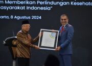 Wapres Ma’ruf Amin Berikan Penghargaan UHC Awards kepada 493 Kepala Daerah