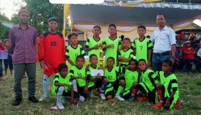 Kalahkan Semua Tim, Malawaru FC Junior Keluar Sebagai Juara dalam Turnamen Kamubheka Cup 2