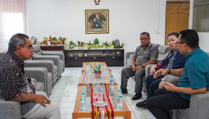 Siap Bangun Kolaborasi dengan Gereja, Ansy-Jane Kunjungi Keuskupan Agung Kupang