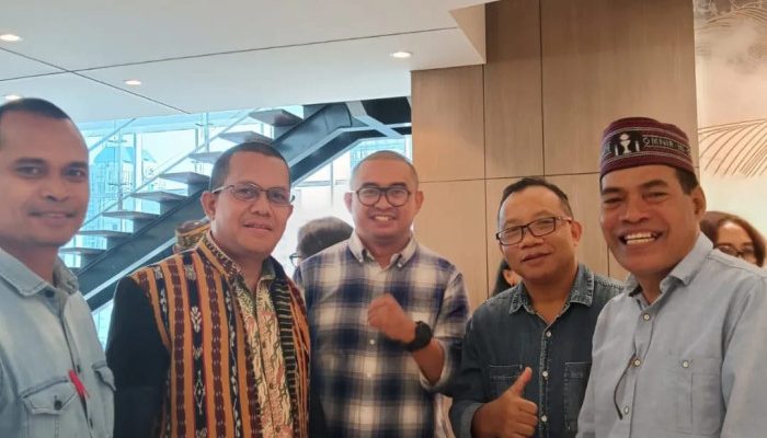 Yunyun Dou, Rudy Badil, Desi Anwar dan Peran Media Bagi NTT