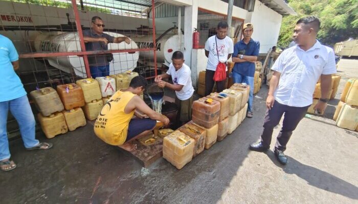 Sidak di SPBUN Labuan Bajo, Polisi Temukan Dugaan Penyalahgunaan BBM Bersubsidi Bagi Nelayan