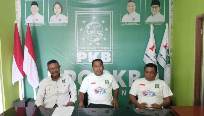 Peringati Harlah ke-27, DPC PKB Ende Gelar Donor Darah dan Santuni Anak Yatim