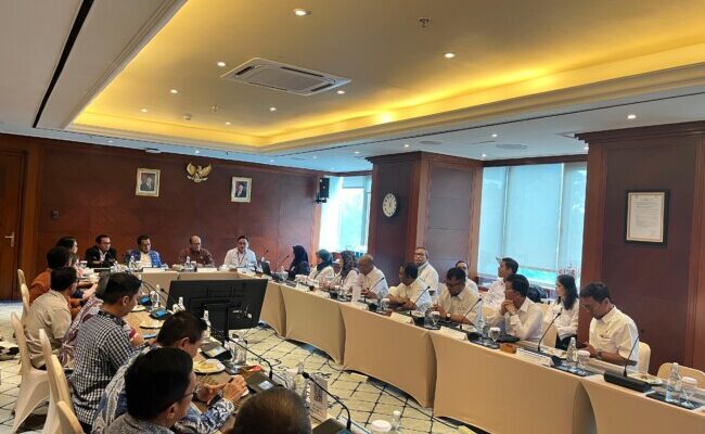 Menuju Kemandirian Energi, Ditjen EBTKE akan Bangun UPT dan Prodi EBT di Flores