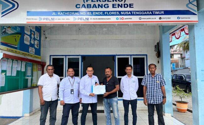 PT Pelni Ende Fasilitasi Pencairan Asuransi dari PT Jasa Raharja Putera untuk Keluarga Penumpang KM Tidar yang Meninggal