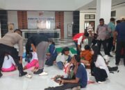 Puluhan Siswa SD, SMP, dan MTs di Sikka Pingsan Usai Ikut Gerak Jalan 5 Km, Bupati Enggan Berkomentar