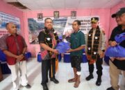 Keluarga Almarhum Jacob Nuwa Wea Salurkan 1.000 Paket Bantuan untuk Korban Bencana Mauponggo