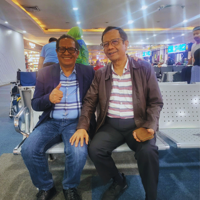 Biru dan Putih Simpel Minimalis Hari Tentara Nasional Indonesia Peringatan 20251128 223608 0000