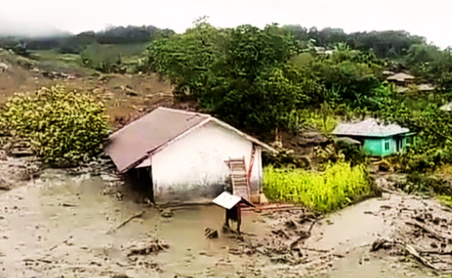 Hujan Deras Picu Longsor di Desa Goreng Meni Manggarai Timur, Tiga Warga Meninggal dan Ratusan KK Mengungsi