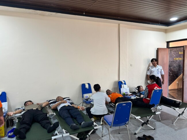 Kantor SAR Maumere Gelar Donor Darah di Labuan Bajo Sambut HUT Basarnas ke-54 1 IMG 20260202 WA0012