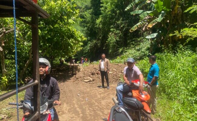 Ruas Jalan Nangaba-Maukaro Putus Akibat Longsor, Belasan Desa di Kecamatan Ende Terisolasi