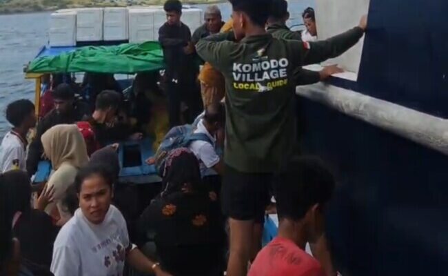 23 Penumpang KM Hinayah Berhasil Dievakuasi Setelah Terombang-ambing di Perairan Labuan Bajo