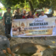 Senator Angelius Wake Kako Serahkan Hewan Kurban untuk Umat Muslim di Masjid Yam Nursalam Lembata