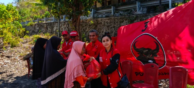 DPC PDI Perjuangan Ende Salurkan Bantuan Sembako bagi Korban Gempa Flores di Rate 2 IMG 20260821 WA0029