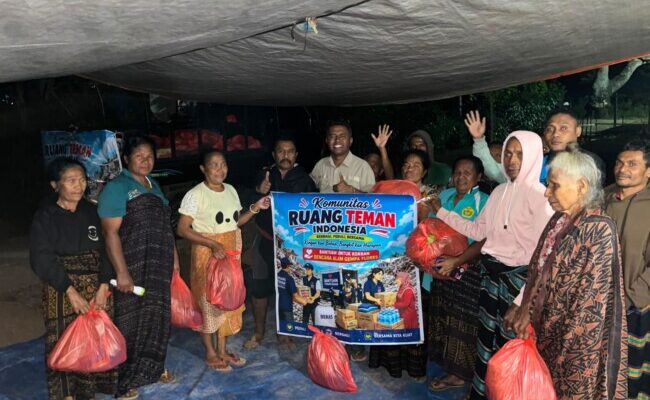 Komunitas Teman Indonesia Salurkan 100 Paket Sembako, Sasar Wilayah Selatan Ende dan Posko Mandiri