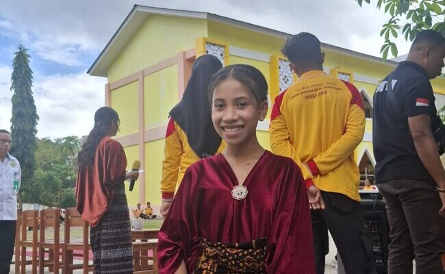 Siswi SMAK Negeri Ende Lolos OSN Kimia, Wakili Ende ke Tingkat Nasional