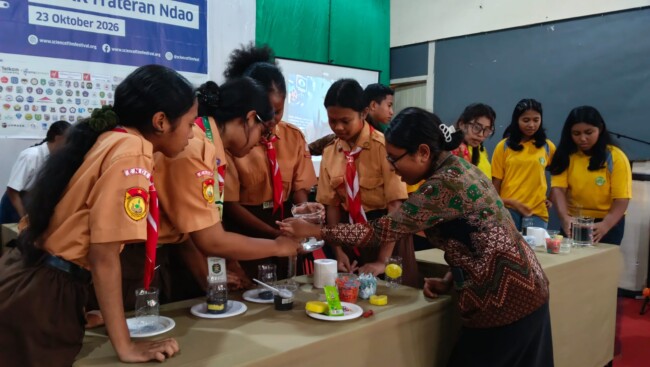 SMA Katolik Frateran Ndao Gandeng Goethe-Intitute Gelar Science Festival Film dan Open House Bagi Sejumlah SMP di Ende dan Nagekeo 2 IMG 20261023 WA0013